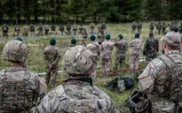Một số quốc gia NATO xem xét gửi giảng viên quân sự tới Ukraine