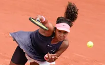 Naomi Osaka vất vả vào vòng 2 Pháp mở rộng 2024