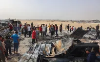 Israel tấn công khu lều trại ở Rafah khiến 45 người chết, cộng đồng quốc tế phản đối mạnh mẽ