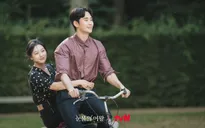 Loạt ảnh ngọt ngào kỷ niệm ngày cưới của cặp đôi Nữ hoàng nước mắt