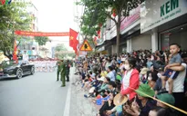 Người dân Điện Biên nô nức đến xem tổng duyệt Lễ kỷ niệm 70 năm Chiến thắng Điện Biên Phủ