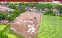 Đổ phế thải xây dựng trái phép ở nội đô Hà Nội