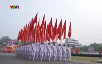 Đông đảo người dân và du khách tham dự Lễ kỷ niệm 70 năm Chiến thắng Điện Biên Phủ