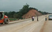 Lập 3 tổ công tác liên ngành thúc giải ngân các dự án giao thông trọng điểm