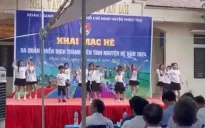 Sập mái hiên nhà văn hóa ở Hà Nội, nhiều học sinh biểu diễn văn nghệ phải nhập viện