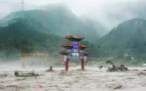 Mùa mưa lũ đến sớm ở Trung Quốc