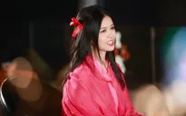 Suni Hạ Linh nói gì về Chi Pu trong talkshow tại Trung Quốc?