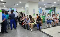 Xếp hàng mua vàng bình ổn