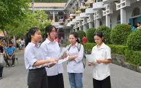 TP Hồ Chí Minh: Phụ huynh, học sinh lo đề thi tuyển sinh lớp 10 dài
