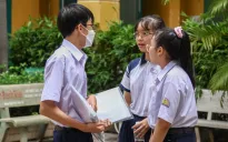 Thí sinh gặp khó với đề thi môn Toán tuyển sinh lớp 10 ở TP Hồ Chí Minh