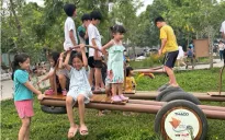 Chuyến xe tử tế tháng 6: Mang sân chơi mùa hè tới trẻ em ở ngoại thành ở Hà Nội