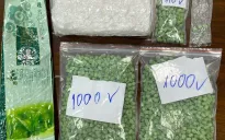 Bắt kẻ vận chuyển thuê 1kg ma túy với giá 20 triệu đồng