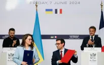 Pháp ký kết nhiều thỏa thuận hỗ trợ và tăng cường hợp tác với Ukraine