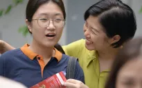 Thí sinh Hà Nội thở phào khi hoàn thành bài thi Ngữ văn vào 10