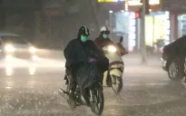 Nhiều nơi trên cả nước mưa dông, đề phòng lốc, sét, mưa đá