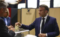 Tổng thống Pháp Emmanuel Macron bất ngờ tuyên bố giải tán Quốc hội và tổ chức bầu cử sớm