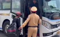 CSGT Đắk Nông giúp đỡ nam thanh niên bị gãy tay, đi bộ 8 ngày về quê