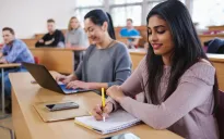 Australia "đóng" 2 cửa xin visa du học