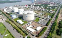 Liên tiếp nhập khẩu LNG cho sản xuất điện