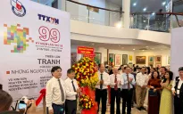 Khai mạc triển lãm tranh 99 của những người làm báo