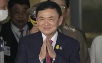 Cựu Thủ tướng Thái Lan Thaksin Shinawatra chính thức bị truy tố nhưng được tại ngoại