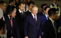 Tổng thống Nga Vladimir Putin đến Hà Nội, bắt đầu thăm cấp Nhà nước tới Việt Nam