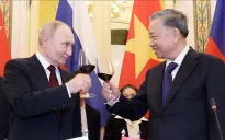 Chủ tịch nước Tô Lâm chủ trì chiêu đãi trọng thể Tổng thống Nga Vladimir Putin