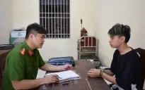 Tài xế xe ôm công nghệ bị 2 đối tượng dùng dao cứa cổ để cướp