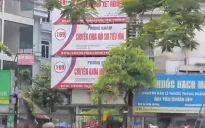 Tái diễn tình trạng cò mồi trước cổng Bệnh viện Tai mũi họng Trung ương