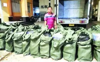 Ngăn chặn buôn lậu nguyên liệu thuốc lá ở vùng biên giới