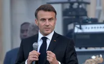Tổng thống Pháp Macron khẳng định sẽ tại vị cho đến khi kết thúc nhiệm kỳ vào tháng 5/2027