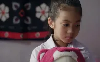 Mình yêu nhau, bình yên thôi - Tập 83: Bé Na muốn Lâm giống bố các bạn, Lâm bảo con gái đi tìm bố mới