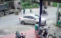 Nguy cơ tai nạn do thi công trên đường thiếu cảnh báo