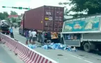 Tai nạn liên hoàn khiến 2 người thương vong ở Bình Dương
