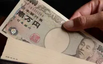 Đồng Yen tiếp tục mất giá