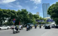 Bắc Bộ và Trung Bộ ngày oi nóng, chiều tối mưa dông
