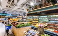 Người dân Singapore nhận hỗ trợ chống lạm phát