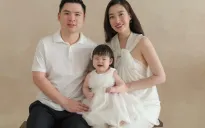 Đỗ Mỹ Linh lần đầu khoe cận chân dung ái nữ