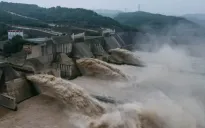 Vỡ đập gây ngập lụt nghiêm trọng ở miền Trung Trung Quốc