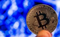 Giá Bitcoin giảm mạnh