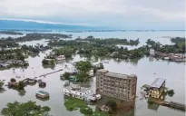 Hàng chục nghìn người sơ tán do lũ lụt ở Bangladesh