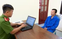 Khởi tố gã cha dượng hiếp dâm con riêng vợ hờ dẫn đến mang thai