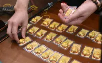 Giá vàng nhẫn bật tăng vượt giá vàng miếng