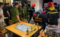 Công an TP Hồ Chí Minh giải cứu kịp thời 9 người bị kẹt trong thang máy
