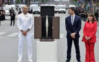 Ngọn lửa Olympic đến Paris