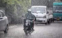 Nhiều khu vực trên cả nước cảnh báo mưa rất to, có nơi trên 200mm