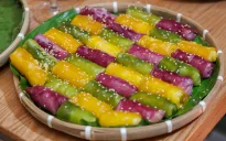 Khéo tay làm bánh cuốn ngọt miền Tây