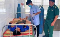 5 ngư dân tàu cá bị nạn trên biển được cứu sống kịp thời