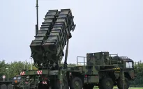 Đức giảm một nửa viện trợ quân sự cho Ukraine