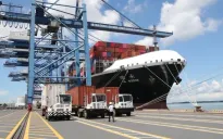 Kim ngạch xuất nhập khẩu vượt 400 tỷ USD